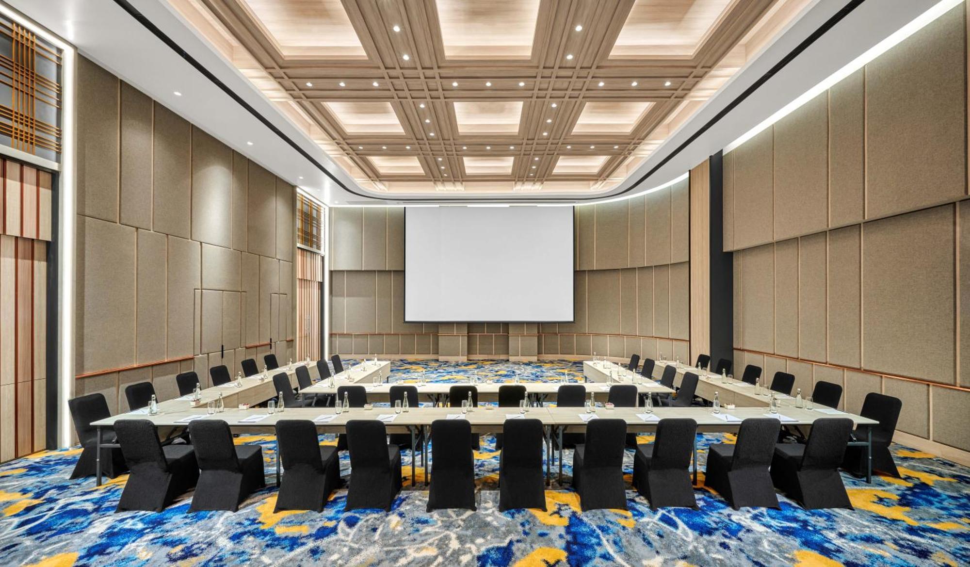 Hyatt Place Makassar Kültér fotó