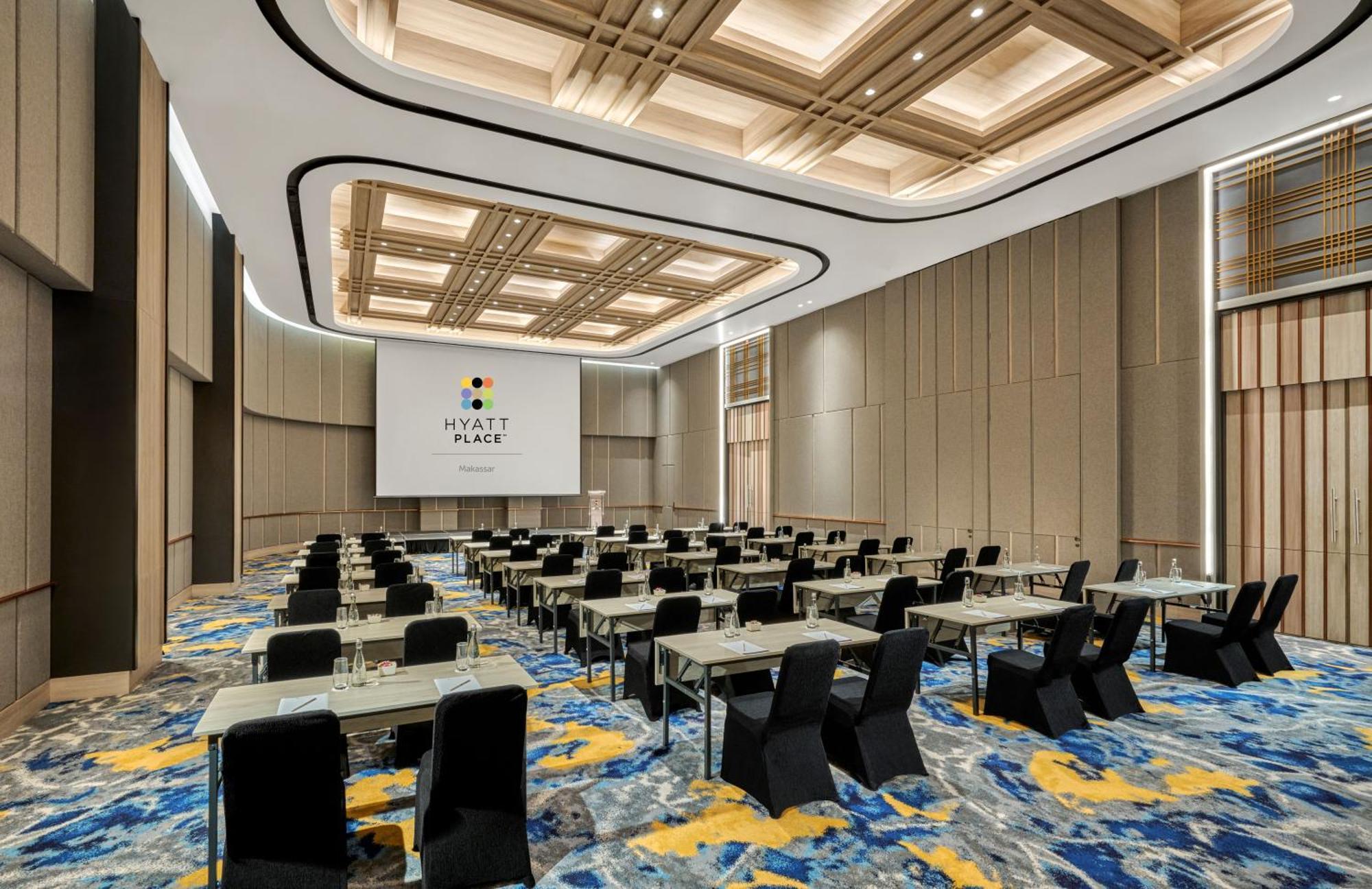 Hyatt Place Makassar Kültér fotó